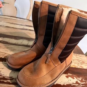 Brand New never worn Ugg boots